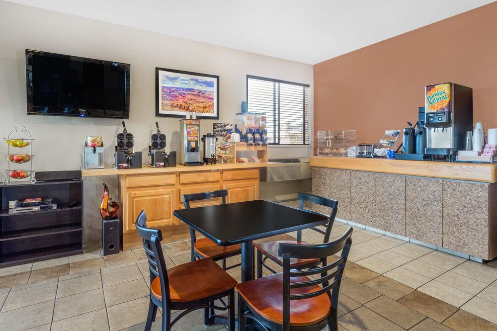 Travelodge By Wyndham Lake Havasu Lake Havasu City Exterior foto