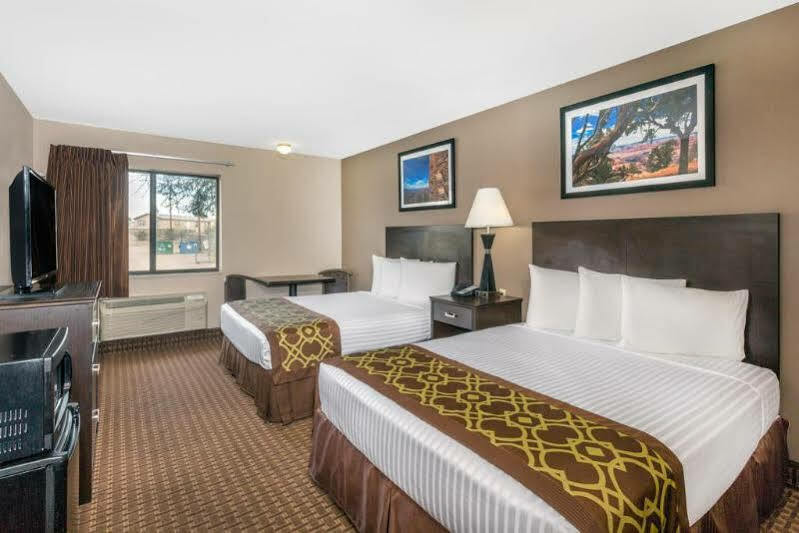 Travelodge By Wyndham Lake Havasu Lake Havasu City Exterior foto